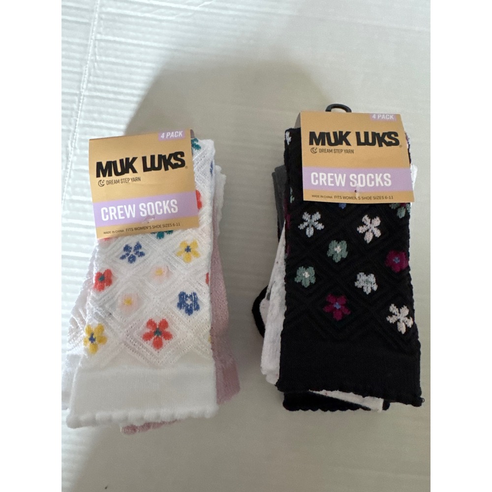 Muk Luks Dream Step Yarn Crew Socks 8 Pairs Floral Textured Women Size 6-11